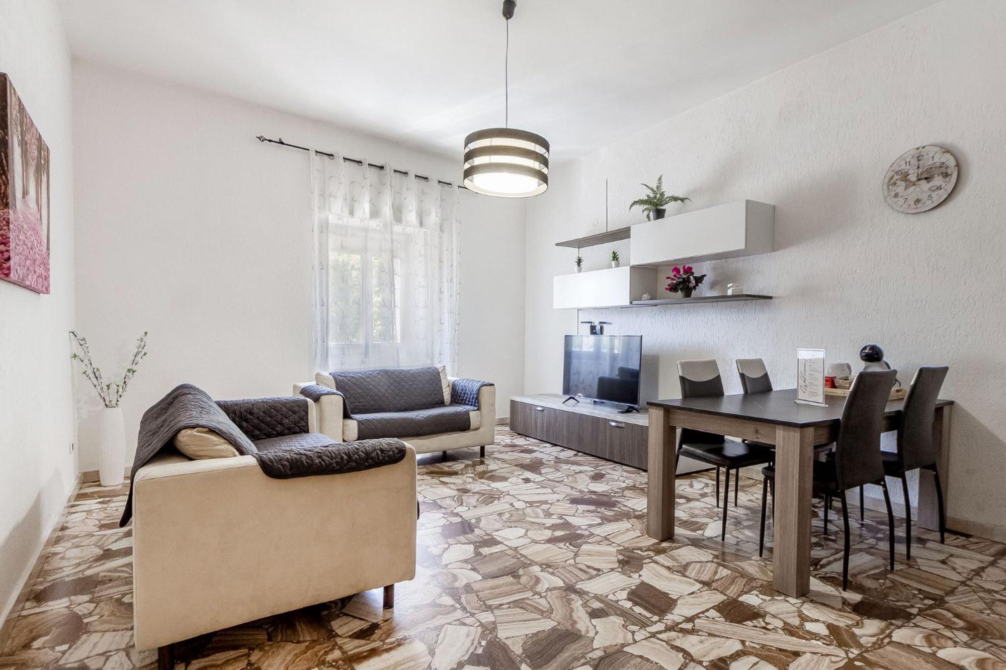 Lovely Piazza Santa Maria Apartment Sassari Exterior photo